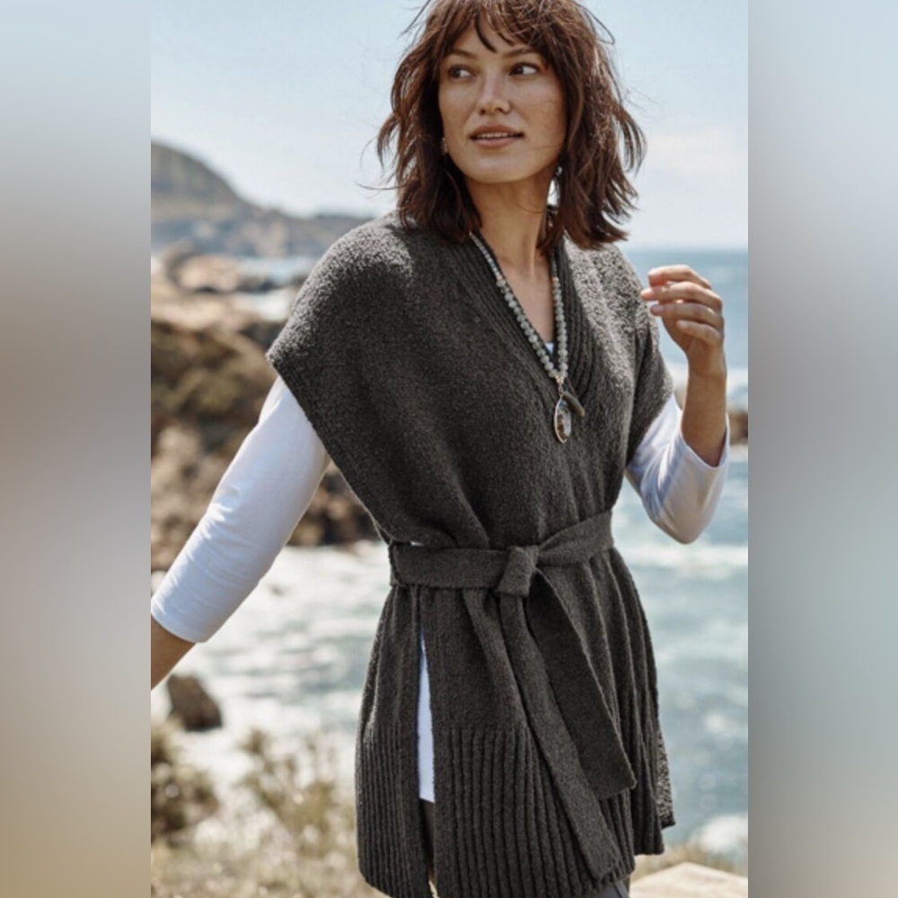 J.Jill relaxed belted vest in gray size S-L knit poncho